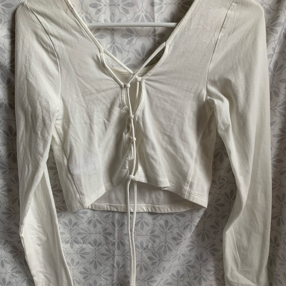 Long Sleeve White Crop Top ( Worn Once ) - Picture 2 of 2